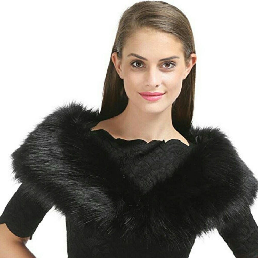 Faux Fur Scarf Wrap Collar Shrug - Picture 3 of 4